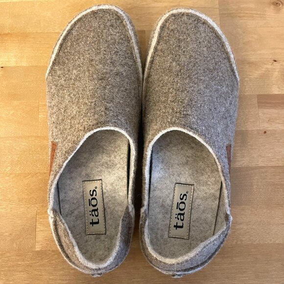 Taos Convertawool Slippers - Picture 2 of 6